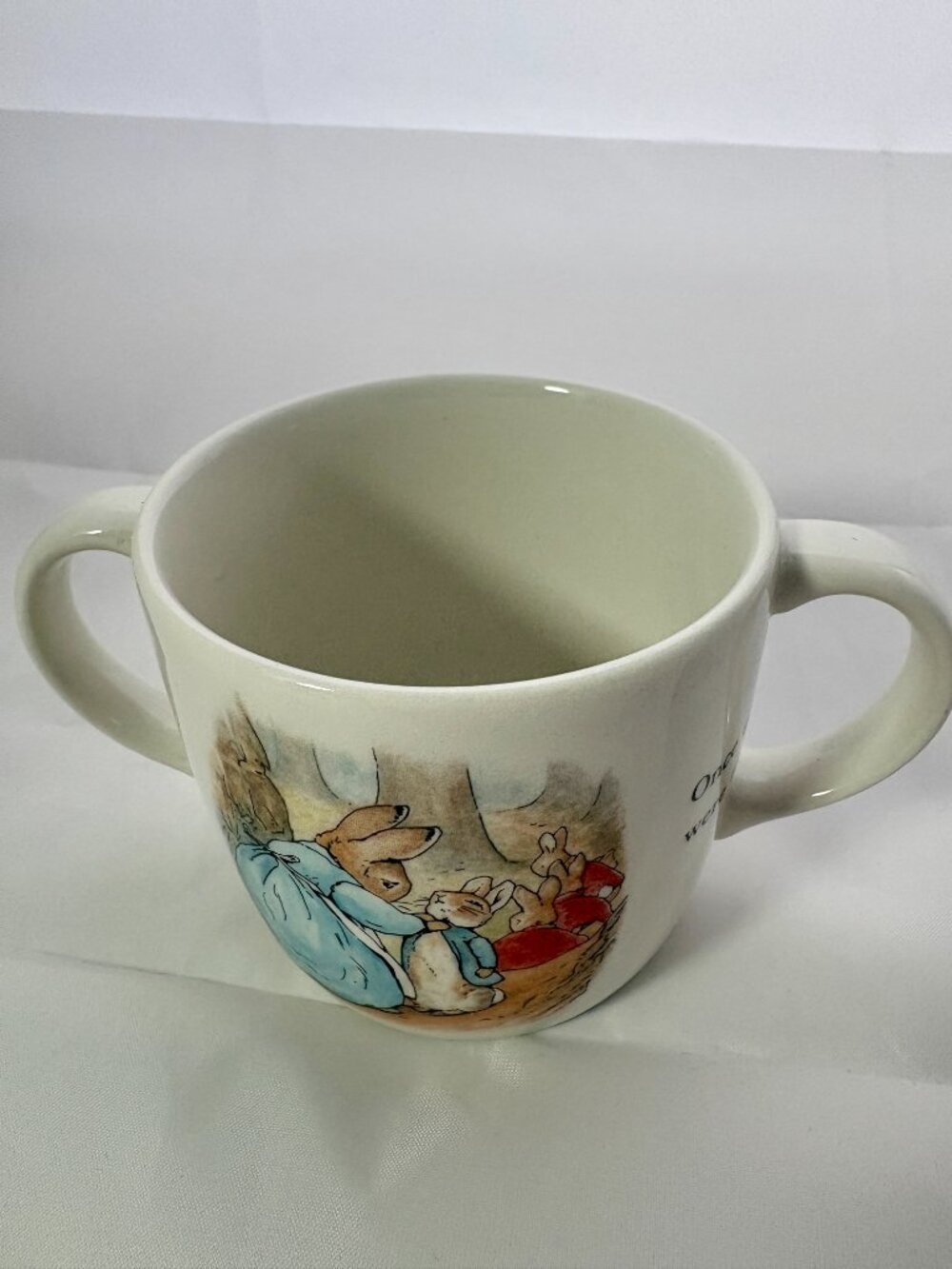 Vintage 1993 Wedgwood Peter Rabbit Double Handle Child’s Mug England
